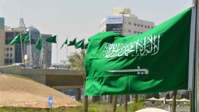 السعودية تمنح تأشيرات سياحية للأجانب.. التفاصيل 