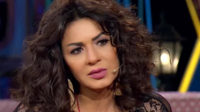 نجلاء بدر فى أحضان مصطفى شعبان وتوجه له رسالة 
