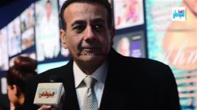 فيديو| أسامة منير: تاجرت في الخضار والسيارات قبل الإذاعة