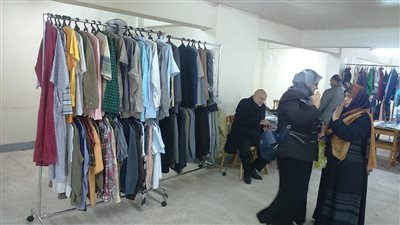 الدراسات الإسلامية تنظم معرض ملابس بأسعار مخفضة في أسيوط 