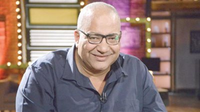 فيديو| بيومي فؤاد: لطفي لبيب مثل أعلى لكل النجوم