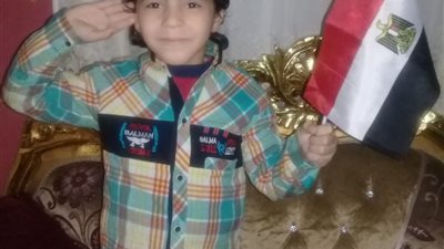 أم بالبحيرة تناشد السيسي بقبول طفلها بالمدرسة اليابانية 