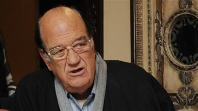 حسن حسني ينتهي من تصوير مشاهده فى 