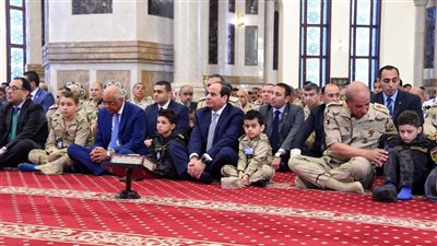 السيسي في صلاة الجمعة 1 رجب | قصيدة الشهيد وسيرة عبدالمنعم يلفتون انتباه الجميع
