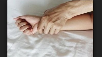  نورا تطلب الطلاق: «أمه أخدت شرفي وهو واقف يتفرج»