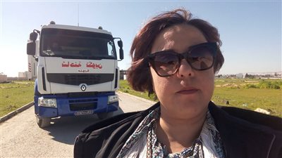 اليوم العالمي للمرأة| تونسية تعلم الرجال قيادة الشاحنات الثقيلة