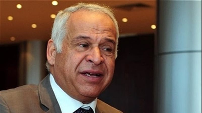 رئيس صناعة النواب-جامعة
