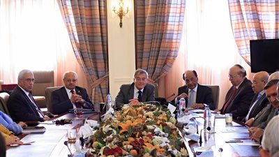  سفير ألمانيا في القاهرة يُشيد بنجاحات البلاد 