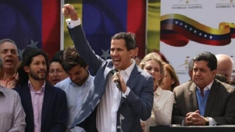 خوان جوايدو يعلن