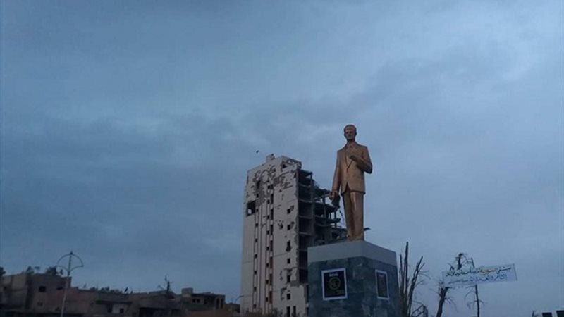  تمثال حافظ الأسد