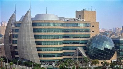 الأنبا مكاريوس يزور مستشفى «57357» لتأدية صلاة القداس صباح اليوم