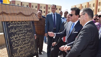 وزير التعليم العالي يفتتح عددًا من المنشآت بـ جامعة بني سويف