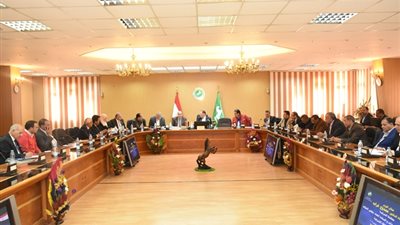 صور| مشكلات أهالي الشرقية على طاولة المحافظ والنواب