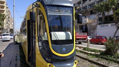 صور| بدء التشغيل التجريبي لـ الترام المكيف بالإسكندرية