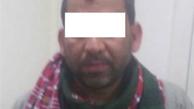 ضبط أشخاص يجمعون مدخرات العاملين بالخارج من العملة الصعبة