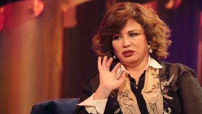 فيديو| إلهام شاهين في سهرانين: «مبخرجش من بيتي بسبب الناس»