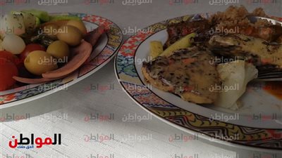 صور| منتجات السوق القديم في أسوان تزين موائد ملتقى الشباب العربي والإفريقي
