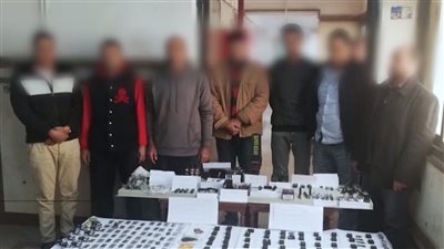 بسبب الفيس بوك.. عصابة تهريب أجهزة محظورة في قبضة الأمن 