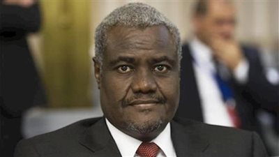 إنفوجراف| 10 معلومات عن رئيس مفوضية الاتحاد الافريقي