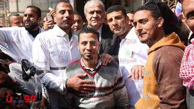 صور| وزير التموين ومحافظ كفرالشيخ يتفقدان قطاع المطاحن