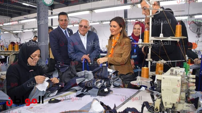 وزيرة الاستثمار تزور