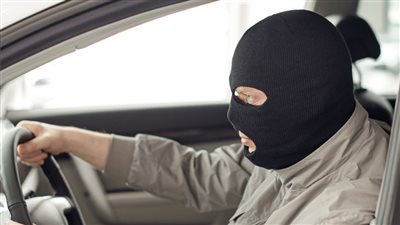 حتى لا تتعرض سيارتك للسرقة .. 4 نصائح سريعة