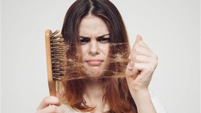 امسك إشاعة | زيت الزيتون يسبب تساقط الشعر 