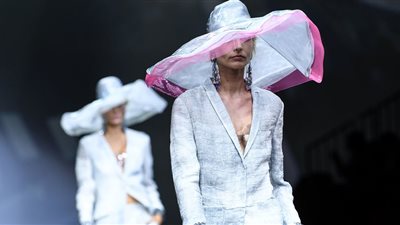 استعدي للربيع مع أزياء الزهور على طريقة« دولتشي أند غابانا»