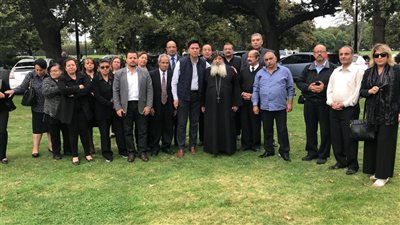 صور| «الوسيمي» السفير المصري بنيوزلندا يزور مصابي الحادث