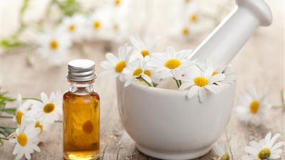 فوائد زيت البابونج الصحية.. أبرزها الوقاية من السرطان
