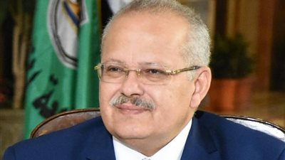 رئيس جامعة القاهرة لـ«بوابة المواطن»: تقدمنا نجاح لكل المصريين
