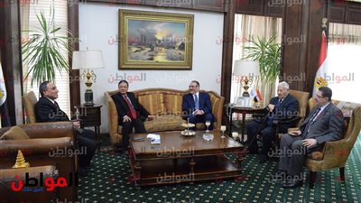 مكرم يستقبل السفير السعودي ويؤكد على عمق العلاقات بين البلدين