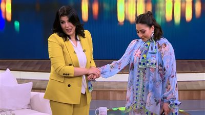 فيديو| بوسي تبكي في معكم.. والسبب «ست الحبايب»