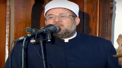 وزير الأوقاف من مسجد السلام يتغزل في طابا :«رمزًا لشموخ الشعب»