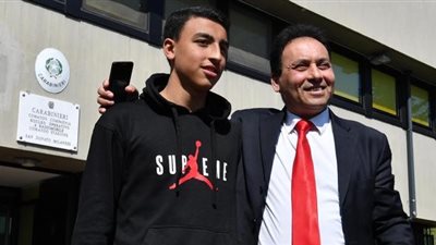 والد منقذ أطفال إيطاليا يكشف تخاذل الشرطة مع ابنه في البداية