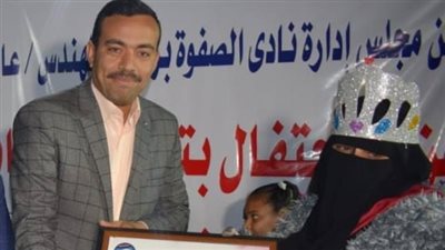 «مستقبل وطن» بالشرقية يهدي 3 أمهات مثاليات رحلات عمرة