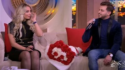 فيديو| محمد رشاد ومي حلمي في أول ظهور لهما: «الناس مبيعجبهمش حاجة»