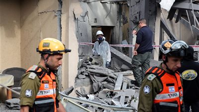إسرائيل تغلق معابر قطاع غزة وتمنع الصيد بعد صاروخ تل أبيب