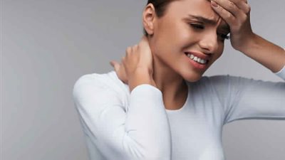إنفوجراف| 4 حلول لـ «التخلص من الصداع» .. ودعيه خلاص