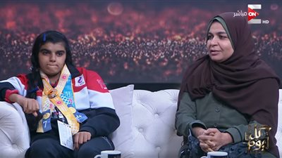 فيديو| والدة لاعبة دراجات من ذوي الاحتياجات: «أنا فخورة بـ بنتي»