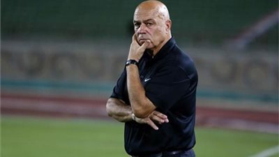 جروس يحاضر لاعبي الزمالك قبل إنطلاق مران القمة 117