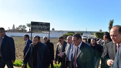 محافظ البحيرة يدعم مشروع عاداه  بـ 150 رأس ماشية