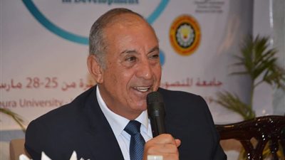 إدراج المساكن القديمة في البحر الأحمر ضمن تطوير العشوائيات 