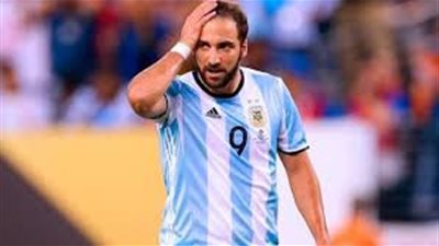 نجم الأرجنتين يعلن إعتزاله اللعب الدولي