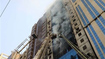 ارتفاع عدد ضحايا حريق ناطحة بنجلاديش إلى 25 شخصًا 