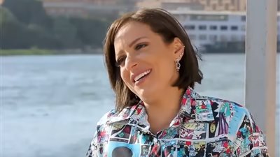فيديو| بعد انفصال أحمد سعد.. ريم البارودي:«ما بفكرش في الجواز»