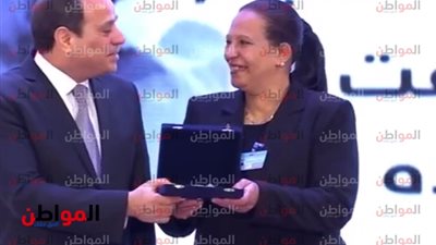 احتفالية تكريم المرأة المصرية 2019|السيسي يكرم الأمهات المثاليات