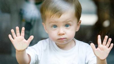 تعرف على أعراض وأسباب مرض التوحد
