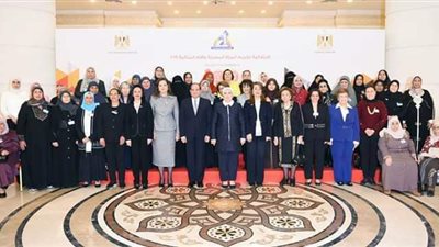 الأم المثالية بالمنوفية 2019 تكشف لـ«بوابة المواطن» ما قاله السيسي لها