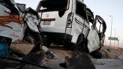 مصرع طفلة وإصابة والدها بحادث تصادم سيارة نقل في سوهاج
